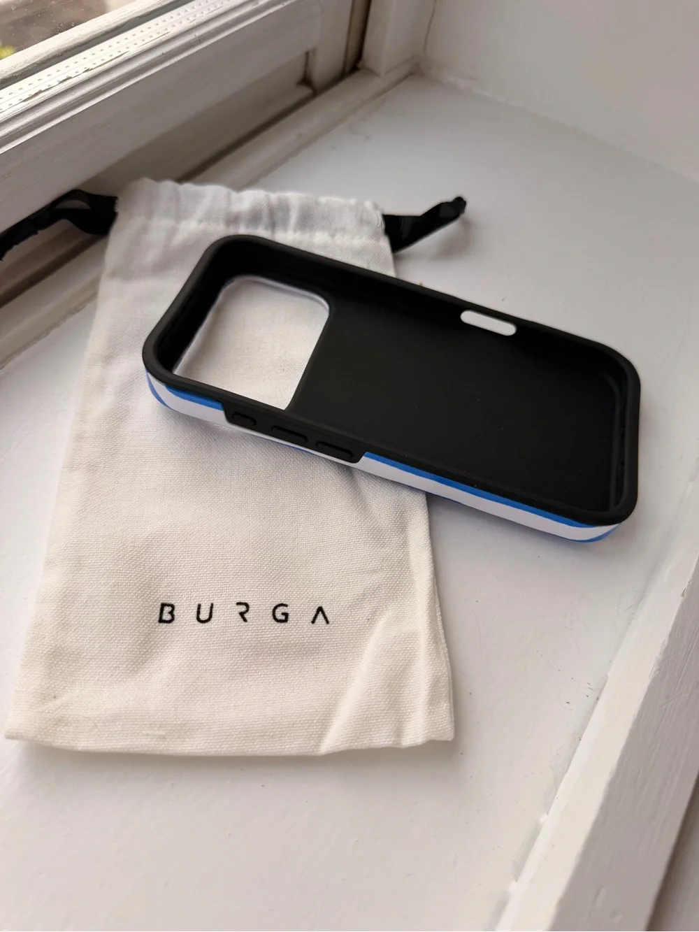NWT Burga Kafenio Blue & White Stripe iPhone 17 Pro Case